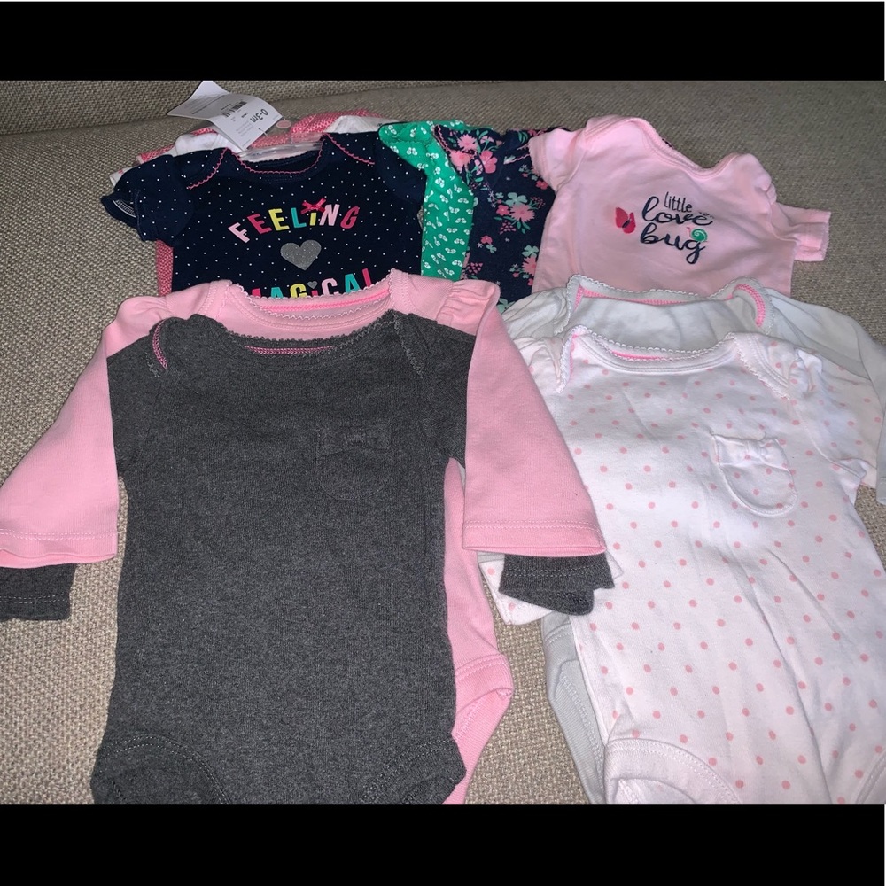 3 Complete onesie sets 0-3m / 3m Baby Girl